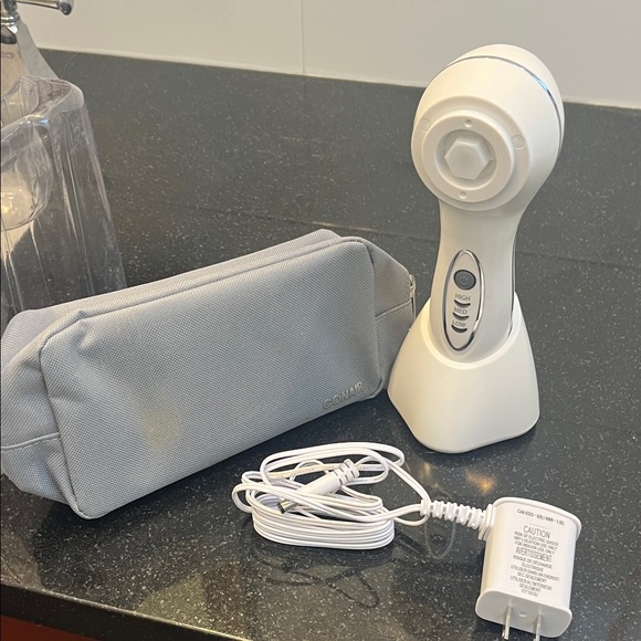 Conair True Glow Sonic Facial Brush - White - Picture 5 of 5